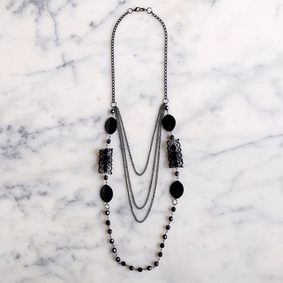 NWOT. Multiple Strands/Shapes/Materials Chained Necklace. - Picture 3 of 4